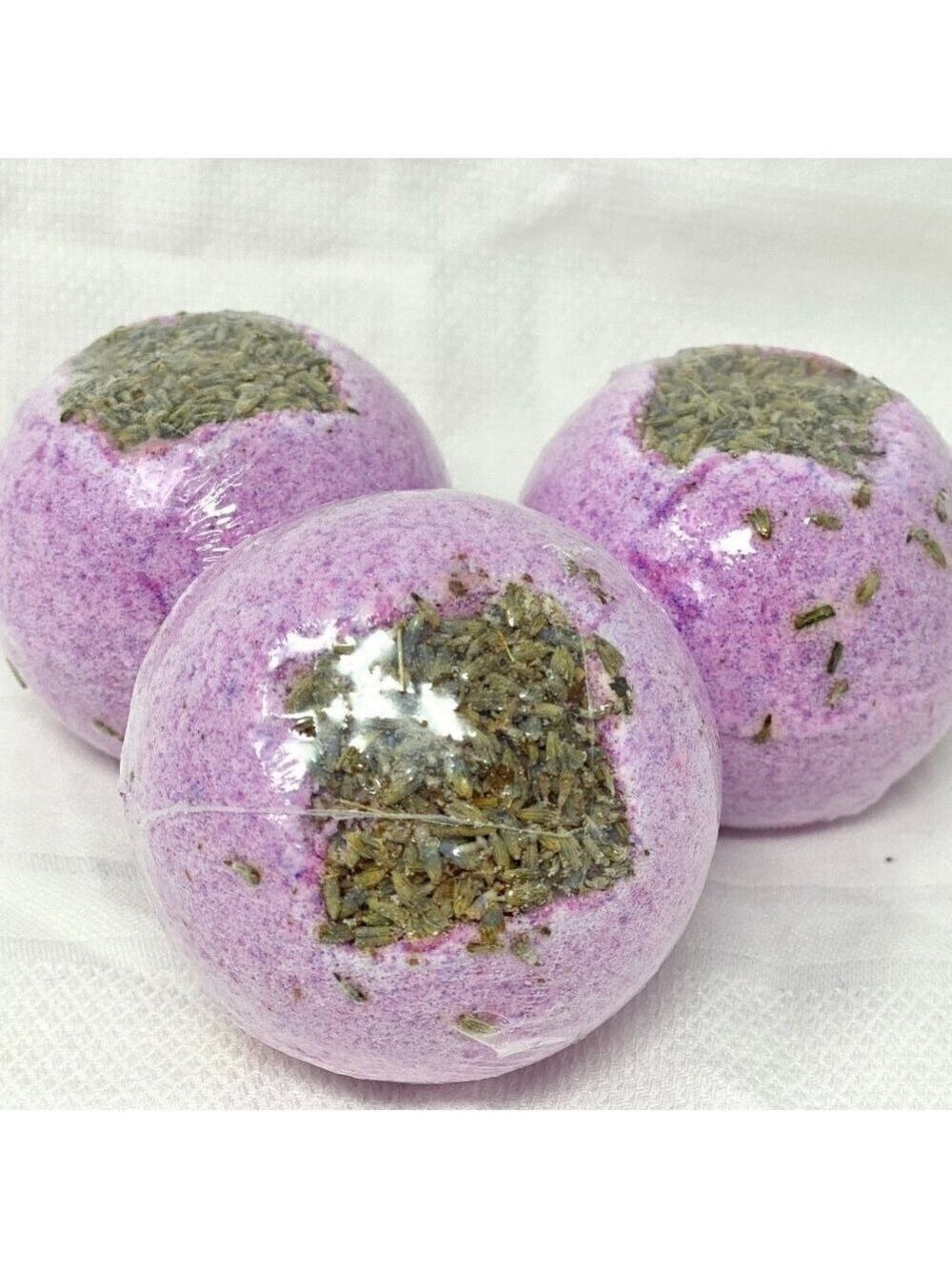 3 Lavendar Bath Bombs Fizzers with lavendar flowers  Lot of 3  Bath Fizz…